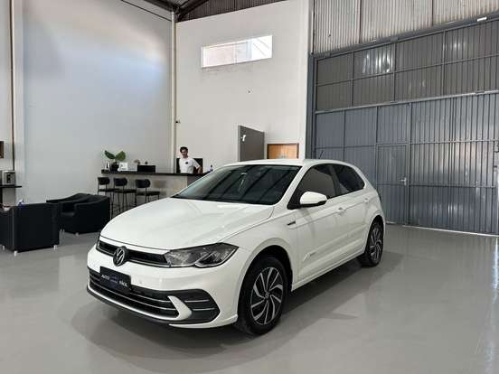 VOLKSWAGEN-POLO-2024