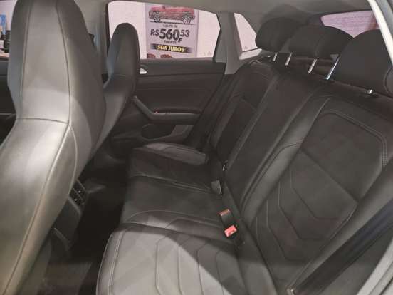 VOLKSWAGEN-POLO-2024
