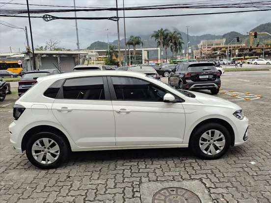 VOLKSWAGEN-POLO-2025