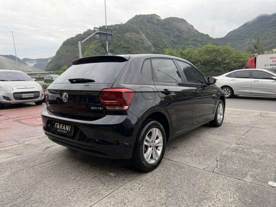 VOLKSWAGEN-POLO-2021