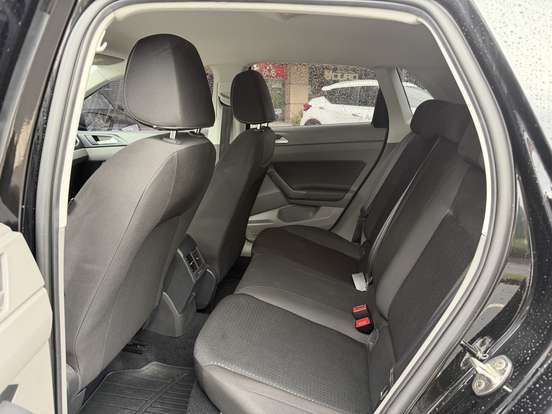 VOLKSWAGEN-POLO-2021