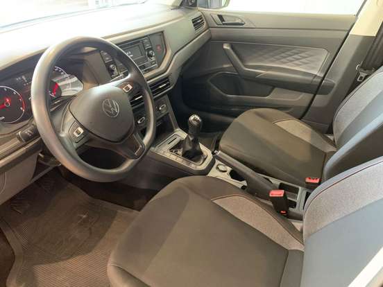VOLKSWAGEN-POLO-2024