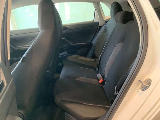 VOLKSWAGEN-POLO-2024