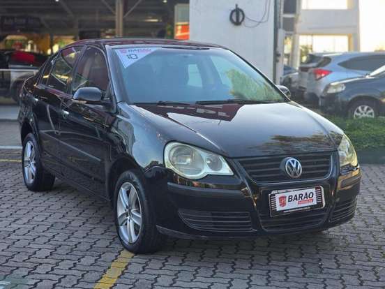 VOLKSWAGEN-POLO SEDAN-1.6 MI 8V FLEX 4P AUTOMATIZADO VOLKSWAGEN-POLO SEDAN-2010