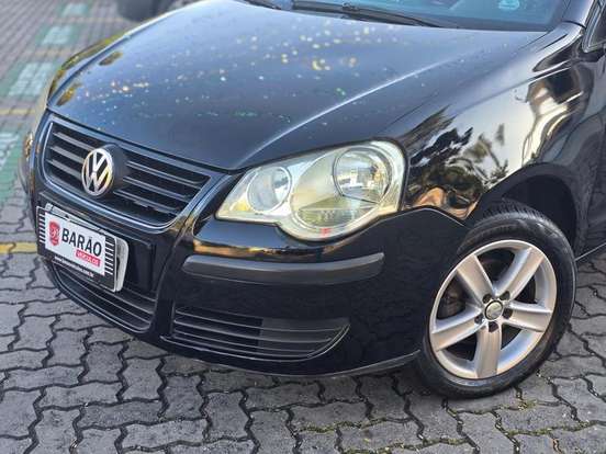 VOLKSWAGEN-POLO SEDAN-1.6 MI 8V FLEX 4P AUTOMATIZADO VOLKSWAGEN-POLO SEDAN-2010