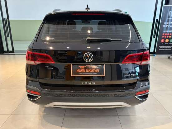VOLKSWAGEN-TAOS-2022