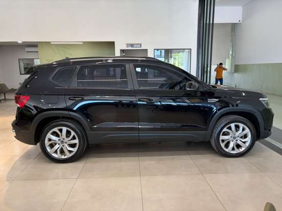 VOLKSWAGEN-TAOS-1.4 250 TSI TOTAL FLEX COMFORTLINE AUTOMÁTICO VOLKSWAGEN-TAOS-2022