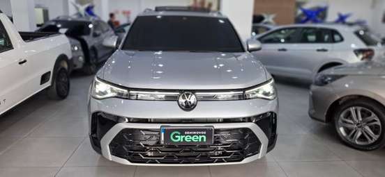 VOLKSWAGEN-TAOS-2025