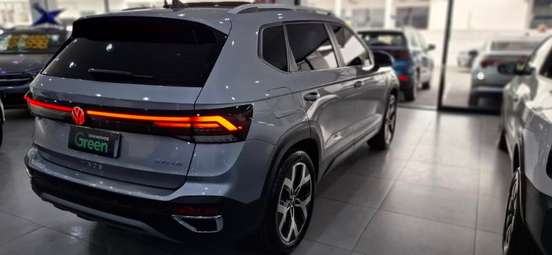 VOLKSWAGEN-TAOS-2025