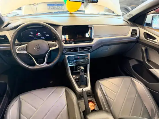 VOLKSWAGEN-T-CROSS-2024