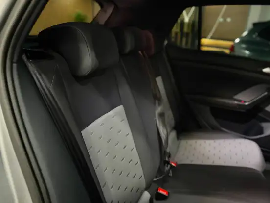 VOLKSWAGEN-T-CROSS-2024