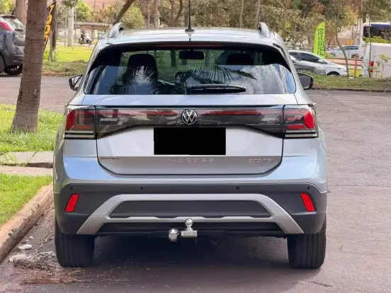 VOLKSWAGEN-T-CROSS-2024