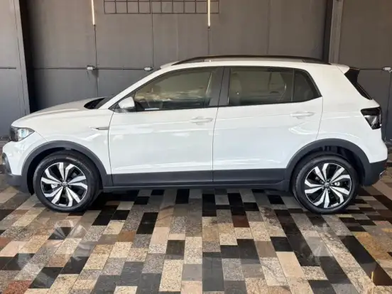 VOLKSWAGEN-T-CROSS-1.0 200 TSI TOTAL FLEX COMFORTLINE AUTOMÁTICO VOLKSWAGEN-T-CROSS-2023