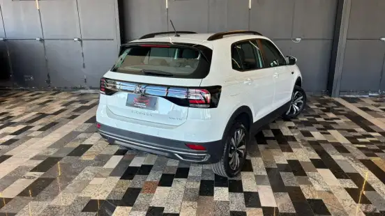 VOLKSWAGEN-T-CROSS-2023