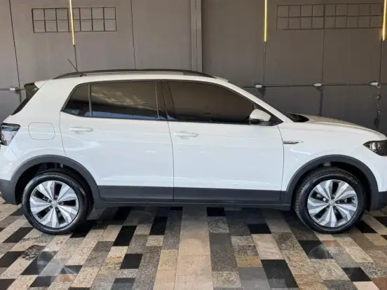 VOLKSWAGEN-T-CROSS-1.0 200 TSI TOTAL FLEX COMFORTLINE AUTOMÁTICO VOLKSWAGEN-T-CROSS-2020