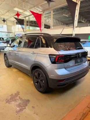 VOLKSWAGEN-T-CROSS-2023