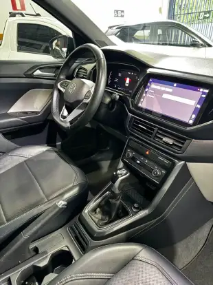 VOLKSWAGEN-T-CROSS-2022
