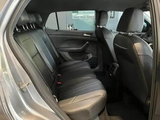 VOLKSWAGEN-T-CROSS-2024