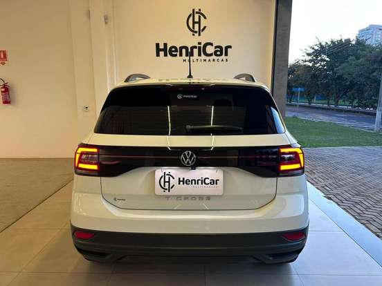 VOLKSWAGEN-T-CROSS-2021