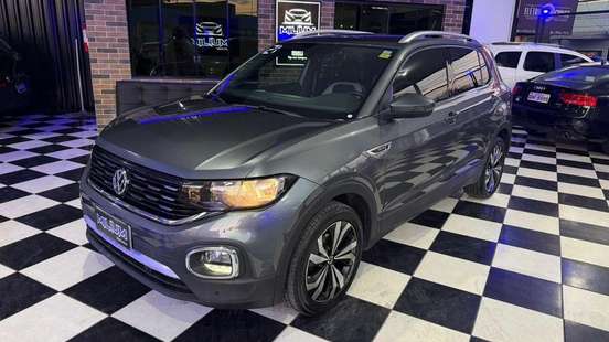 VOLKSWAGEN-T-CROSS-2021