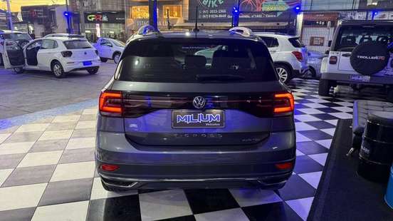 VOLKSWAGEN-T-CROSS-2021