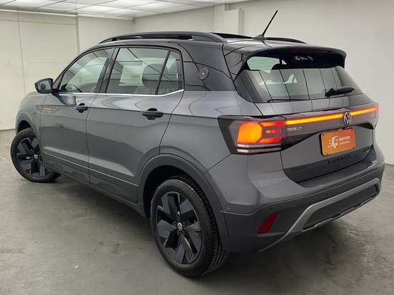 VOLKSWAGEN-T-CROSS-2025