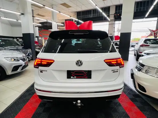 VOLKSWAGEN-TIGUAN-2021