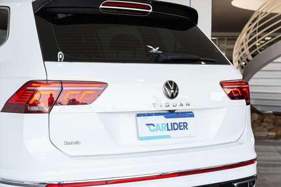 VOLKSWAGEN-TIGUAN-2024