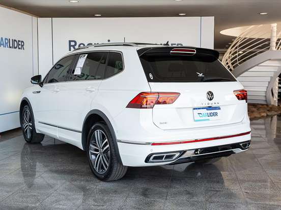 VOLKSWAGEN-TIGUAN-2.0 300 TSI GASOLINA ALLSPACE R-LINE AUTOMÁTICO VOLKSWAGEN-TIGUAN-2024
