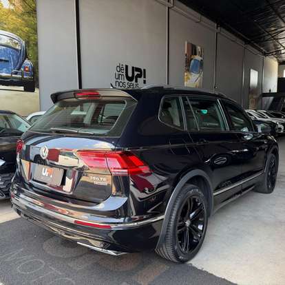 VOLKSWAGEN-TIGUAN-2021