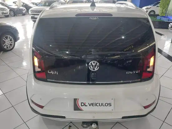 VOLKSWAGEN-UP-2018
