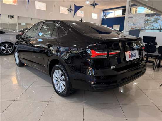 VOLKSWAGEN-VIRTUS-2021