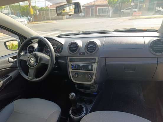 VOLKSWAGEN-VOYAGE-2009