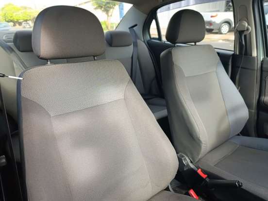 VOLKSWAGEN-VOYAGE-1.0 MI 8V FLEX 4P MANUAL VOLKSWAGEN-VOYAGE-2009