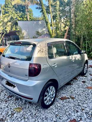 VOLKSWAGEN-FOX-2010