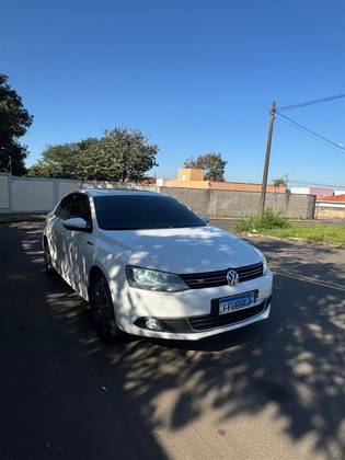 VOLKSWAGEN JETTA 2.0 TSI HIGHLINE 200CV GASOLINA 4P TIPTRONIC