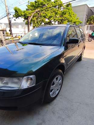 VOLKSWAGEN-PASSAT-1998