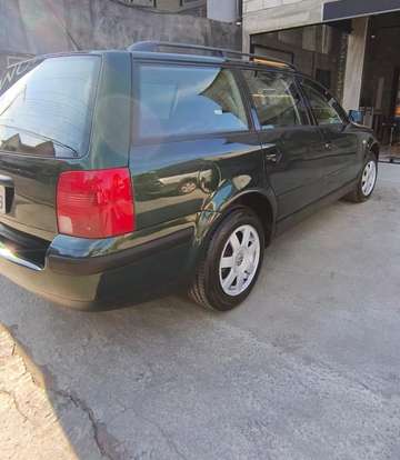 VOLKSWAGEN-PASSAT-1998