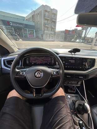 VOLKSWAGEN-POLO-2019