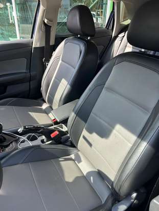 VOLKSWAGEN-POLO-2019