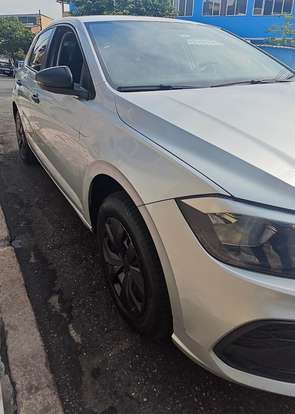 VOLKSWAGEN-POLO-2023