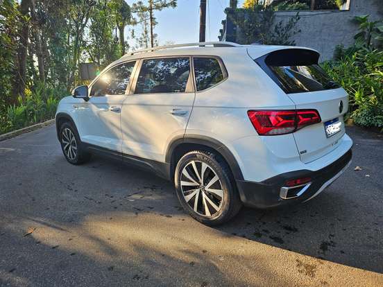 VOLKSWAGEN-TAOS-1.4 250 TSI TOTAL FLEX HIGHLINE AUTOMÁTICO VOLKSWAGEN-TAOS-2022