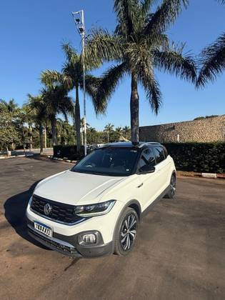 VOLKSWAGEN T-CROSS 1.4 250 TSI TOTAL FLEX HIGHLINE AUTOMÁTICO