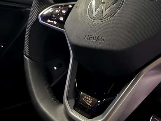 VOLKSWAGEN-TIGUAN-2.0 300 TSI GASOLINA ALLSPACE R-LINE AUTOMÁTICO VOLKSWAGEN-TIGUAN-2024