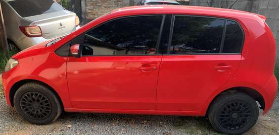 VOLKSWAGEN-UP-2014
