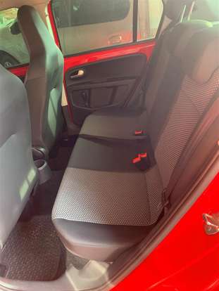 VOLKSWAGEN-UP-2014