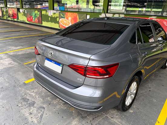 VOLKSWAGEN-VIRTUS-2021