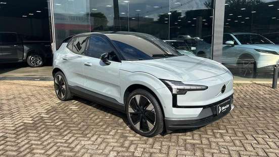 VOLVO-EX30-2024