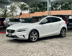 VOLVO V40 2.0 T5 R-DESIGN GASOLINA 4P AUTOMÁTICO VOLVO V40 2.0 T5 R-DESIGN GASOLINA 4P AUTOMÁTICO