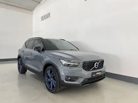 VOLVO XC40 1.5 T5 RECHARGE R-DESIGN GEARTRONIC